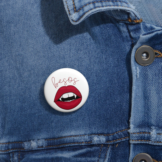 Vampire Besos Pin Button